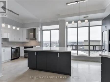 PH8 - 11121 YONGE STREET | PH8 - 11121 YONGE STREET, Richmond Hill