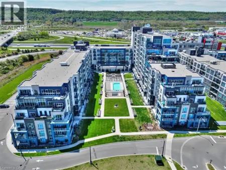 16 CONCORD Place Unit# 439 | 16 CONCORD Place Unit# 439, Grimsby