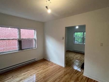 À louer - Appartement 3.5 rénové pour novembre 2025