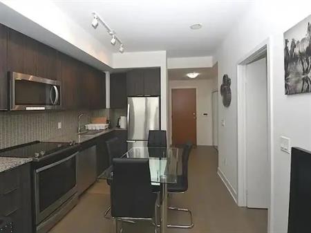 Cozy One Bedroom +Den Condo in Toronto's Luxurious Lake-front Neighborhood | 20 Shore Breeze Drive, Toronto