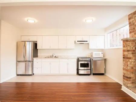23 Aquador Drive - 2 | 23 Aquador Drive -, Welland
