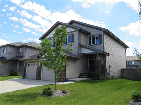 Newer Half Duplex Single car garage and fenced in yard! | 2341 Casselman Cres Sw, Edmonton