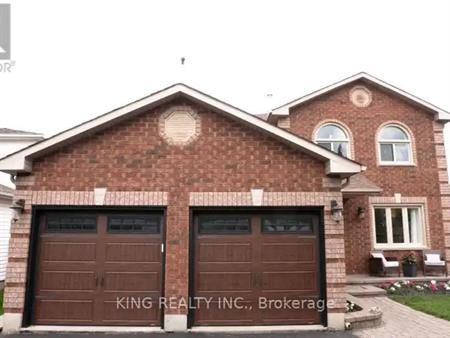 9 WHITEHORN CRESCENT | 9 WHITEHORN CRESCENT, Barrie