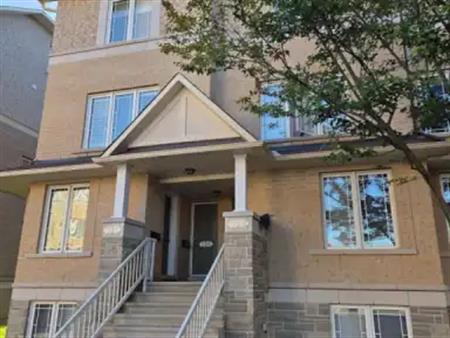 329 PASEO PRIVATE | 329 PASEO PRIVATE, Ottawa