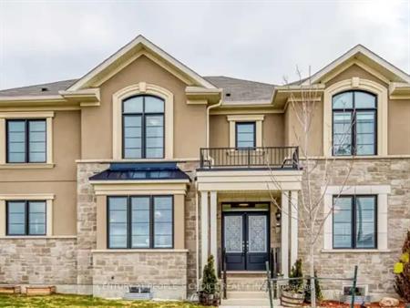 744 KENNEDY CIRCLE W | 744 KENNEDY CIRCLE W, Milton