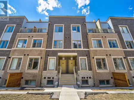 180 - 151 HONEYCRISP CRESCENT | 180 - 151 HONEYCRISP CRESCENT, Vaughan