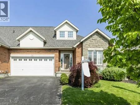 747 GARDEN COURT Crescent | 747 GARDEN COURT Crescent, Woodstock