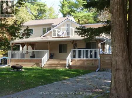 53 BRUCE STREET | 53 BRUCE STREET, Tiny