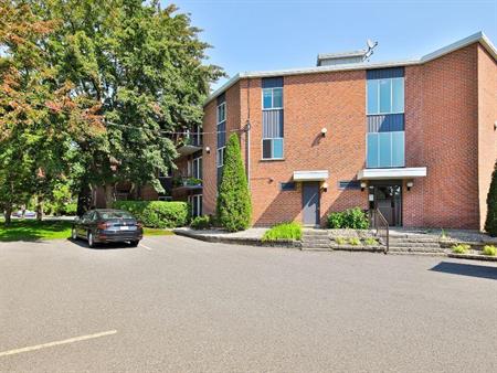 4 1/2 Saint-Bruno-de-Montarville Disponible MAINTENANT