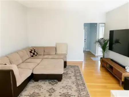 Bright main floor three bedroom suit 5 min walk to ctrain | 5842 Dalgleish Road Northwest, Calgary