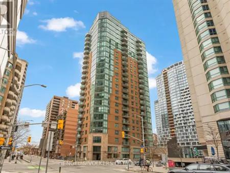 1403 - 445 LAURIER AVENUE W | 1403 - 445 LAURIER AVENUE W, Ottawa