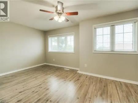 50 HOWE Drive Unit# 8B | 50 HOWE Drive Unit# 8B, Kitchener