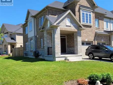78 PETTITT DRIVE | 78 PETTITT DRIVE, Guelph