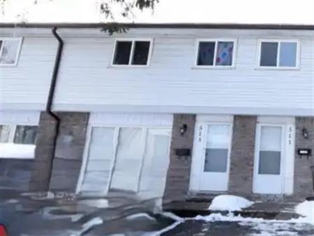 4 - 513 PARKVIEW CRESCENT E | 4 - 513 PARKVIEW CRESCENT E, Cambridge