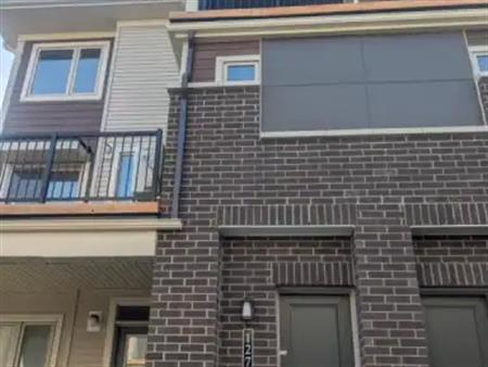 127 ANTHRACITE PRIVATE | 127 ANTHRACITE PRIVATE, Ottawa