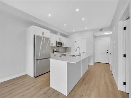 FREE WIFI/ ALL INCLUSIvNEW 2-BED 2 BATH CONDO/ALL INCLUSINVE/BEST  DEAL IN SETON | Calgary