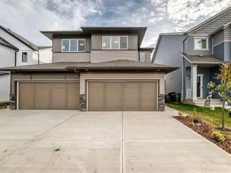 Stunning BRAND-NEW Spacious 3 Bedroom+Den Duplex (Main Floor) | 4816 Cawsey Terrace Southwest, Edmonton