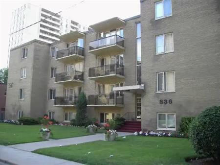 836 Roselawn Avenue - walk to Subway !!!! | 836 Roselawn Avenue, Toronto
