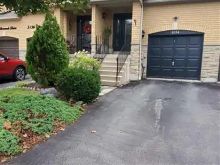 5134 SILVERCREEK DRIVE | 5134 SILVERCREEK DRIVE, Burlington