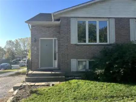 48 RAINBOW COURT | 48 RAINBOW COURT, Welland