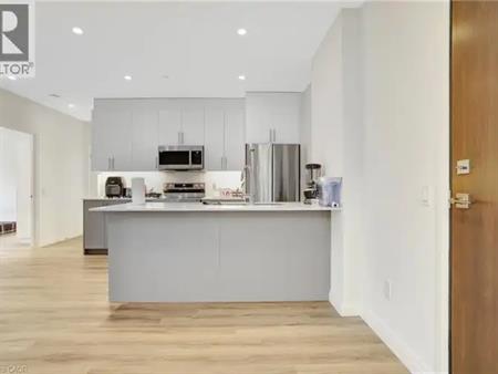 525 NEW DUNDEE Road Unit# 203 | 525 NEW DUNDEE ROAD Unit# 203, Kitchener