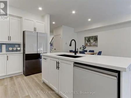 39 SCOTIA ROAD | 39 SCOTIA ROAD, Georgina