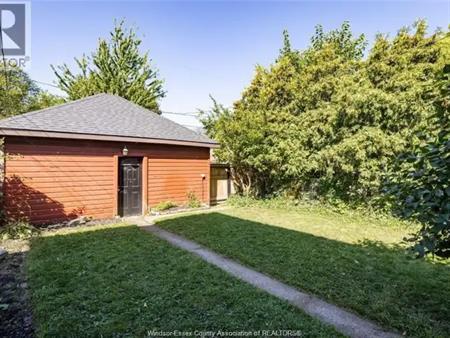 351 MOY AVENUE | 351 MOY AVENUE, Windsor