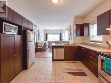 15 ISABELLA DRIVE | 15 ISABELLA DRIVE, Orillia
