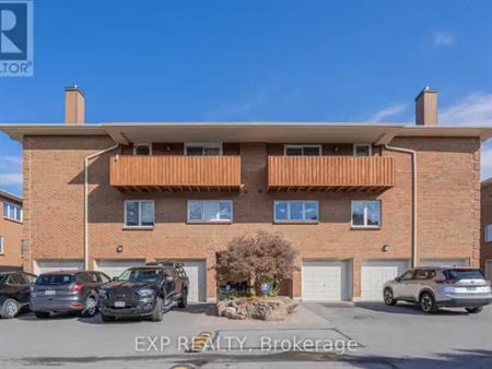 208 STRATAS COURT | 208 STRATAS COURT, Ottawa