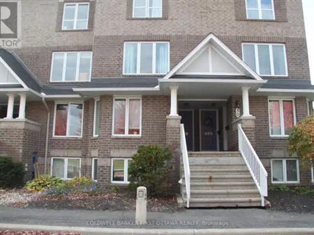 56 BEAUCACHE PRIVATE W | 56 BEAUCACHE PRIVATE W, Ottawa