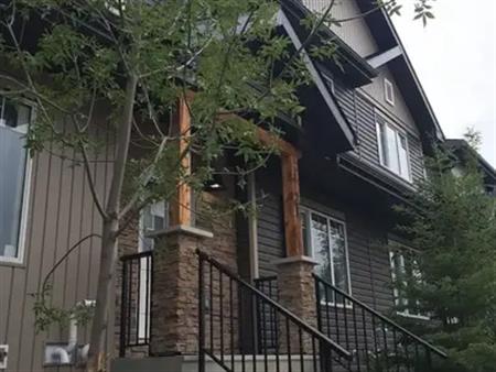 BEAUTIFUL TOWNHOME FOR RENT | 9515 160 Avenue Northwest, Edmonton