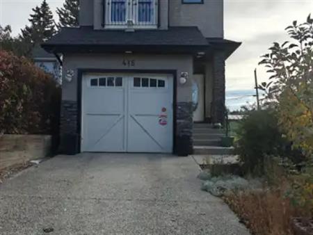 Stunning & Cozy Family Home in Winston Heights | 415 27 Avenue Northeast, Calgary