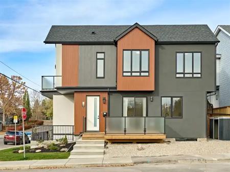 Brand New Luxury Townhouse in Windsor Park | 3 Bed+2.5 Bath | Prime Location | Calgary
