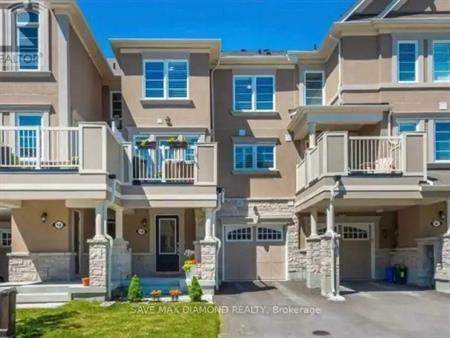 10 MINLOW WAY | 10 MINLOW WAY, Aurora