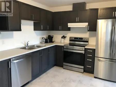 7 ARCHER AVENUE | 7 ARCHER AVENUE, Collingwood