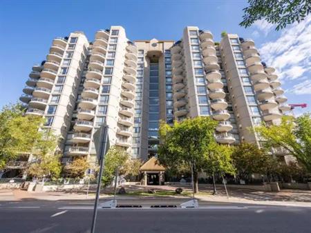 Penthouse - 15th Floor - Luxury Condo in the Heart of Eau Claire! | 804 3 Ave SW, Calgary