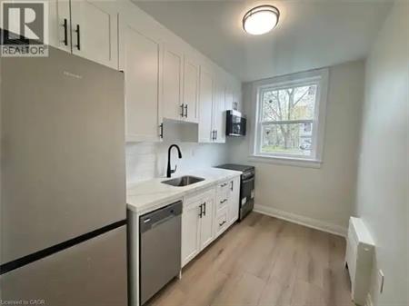 32 PRICE Avenue Unit# 11 | 32 PRICE Avenue Unit# 11, Welland