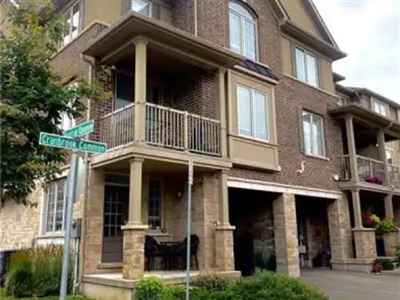 377 CRANBROOK Common | 377 CRANBROOK Common, Oakville