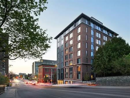 Hillside Apartments | 250 Besserer Street, Ottawa