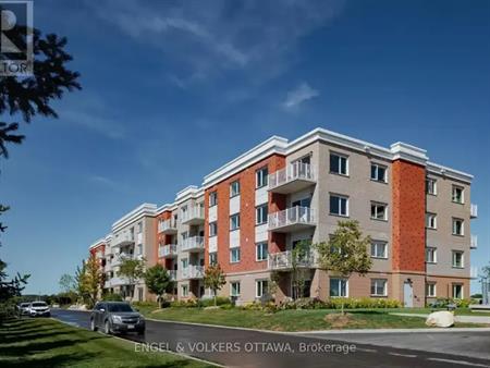 308 - 459 BARNET BOULEVARD | 308 - 459 BARNET BOULEVARD, Renfrew