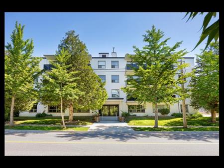 55 Forty Second St. | 55 Forty Second Street, Etobicoke