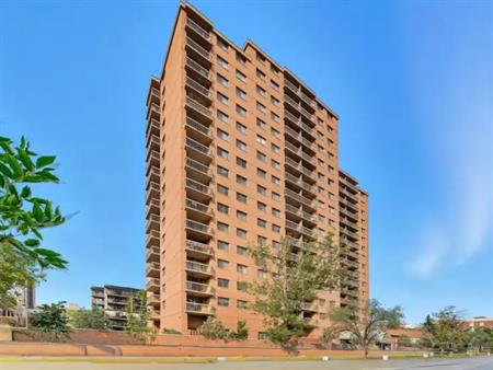 Chelsea Estates | 1310 14 Ave SW, Calgary