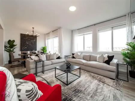 4812 Kinney Rd SW, Edmonton - Entire House | 4812 Kinney Road Southwest, Edmonton