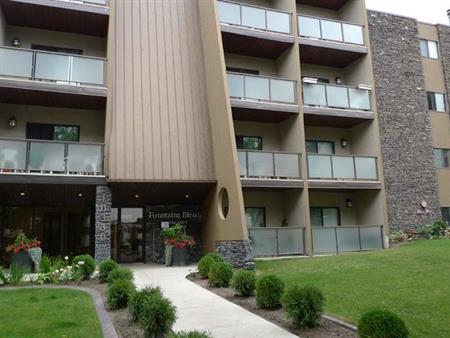 Fountaine Bleue Apartments | 10330 116 Street Northwest, Edmonton