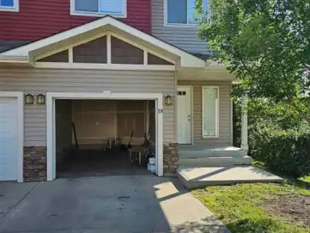 Beautiful 3bedroom townhouse in NorthEast Edmonton,just beside ManningTowncentre | 19 - 15151 43 Street Northwest, Edmonton