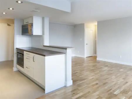 551 Eglinton Avenue East | 551 Eglinton Avenue East, Toronto