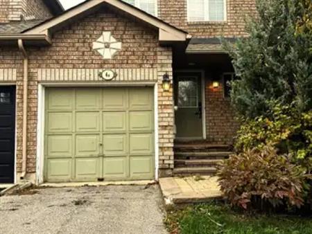 Lions Gate Blvd 40 | 40 Lions Gate Blvd, Barrie