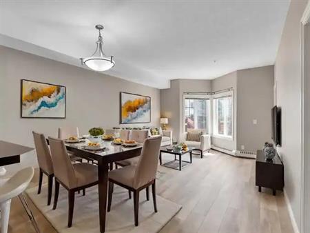 Beautiful Spacious Condo Royal Oak Plaza | 30 Royal Oak Plaza NW, Calgary