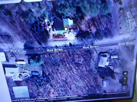 Très beau terrain boisés a vendre , rue Brien entre le 195 et le 215 a Saint Calixte .zonage ,résidentielle intergénérationne