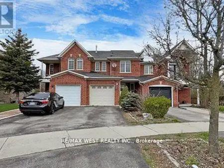 56 LONG POINT DRIVE | 56 LONG POINT DRIVE, Richmond Hill